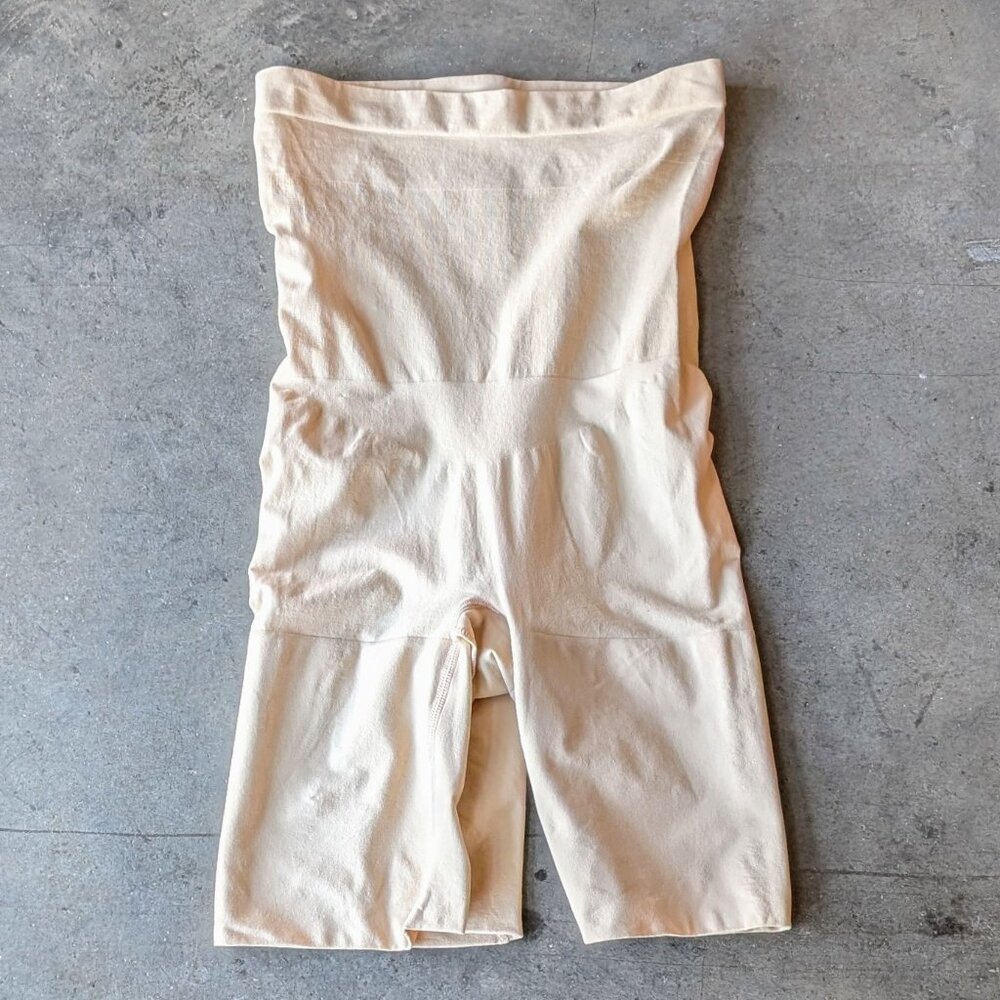 Spanx High Waisted Mid Thigh Short Shapewear size XL